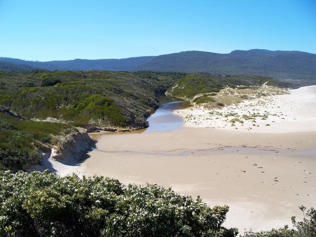 Cloudy Bay Beach House South Bruny Exterior photo